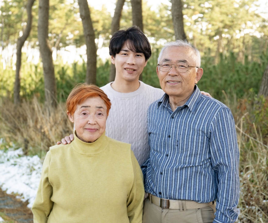 どんなときも肯定し見守ってくれた両親　特別養子縁組で迎えられた男の子が、里親になるまで